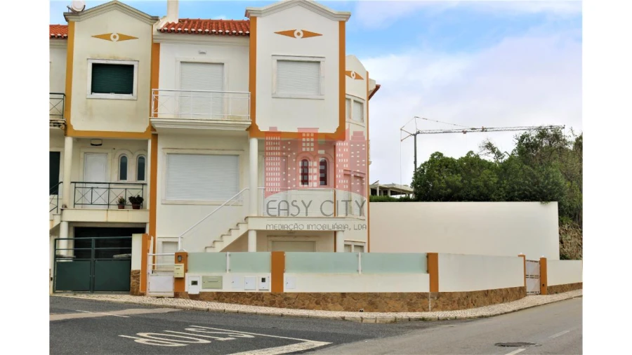 Moradia T4 para Venda em Ericeira