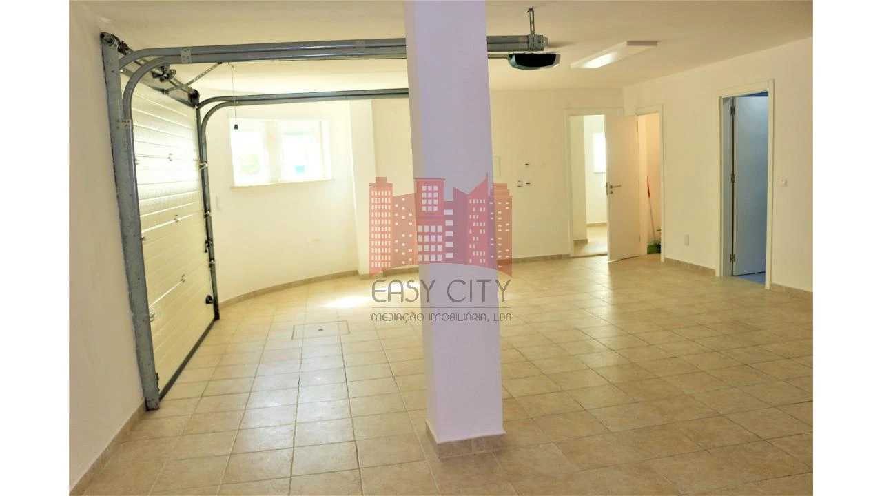 Moradia T4 para Venda em Ericeira Foto 4