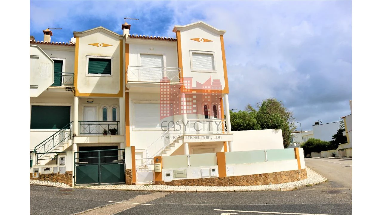 Moradia T4 para Venda em Ericeira Foto 8