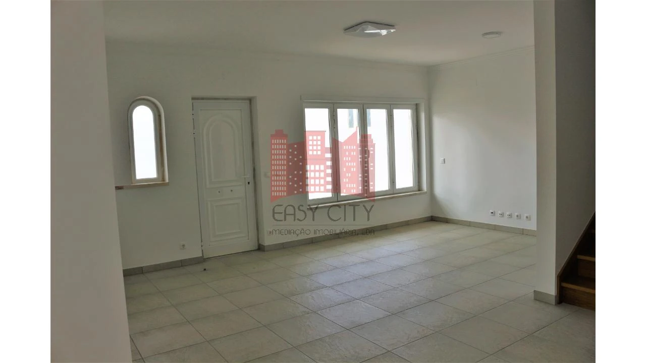 Moradia T4 para Venda em Ericeira Foto 15