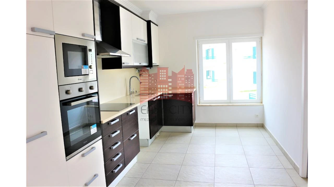 Moradia T4 para Venda em Ericeira Foto 22