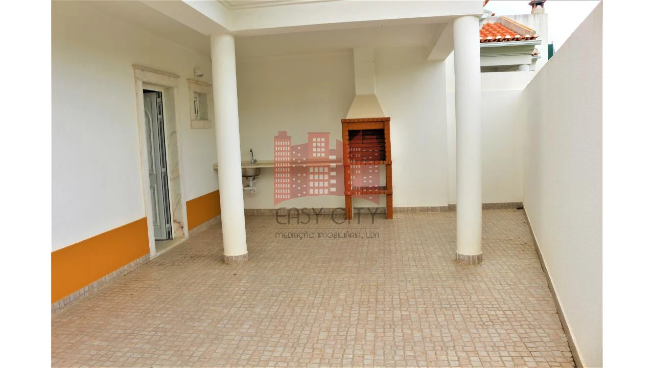 Moradia T4 para Venda em Ericeira Foto 30