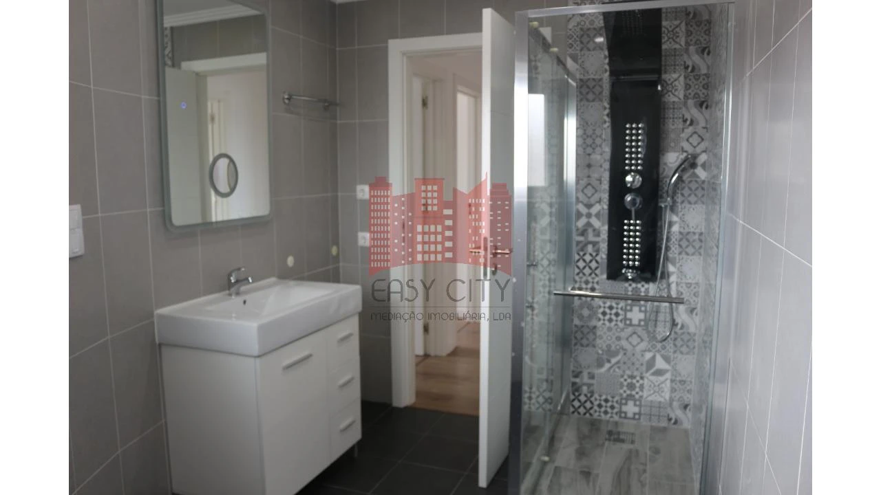 Moradia T4 para Venda em Ericeira Foto 40