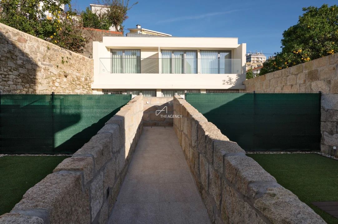 Apartamento T1 para Venda em Santa Marinha Foto 180