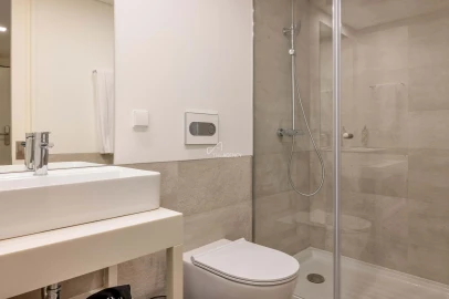 Apartamento T1 para Venda em Santa Marinha