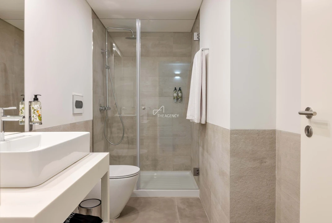 Apartamento T1 para Venda em Santa Marinha Foto 51