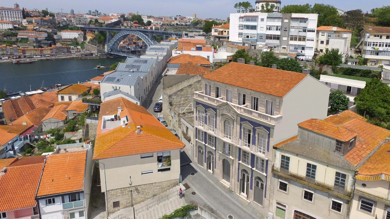 Apartamento T2 para Venda em Santa Marinha Foto 2