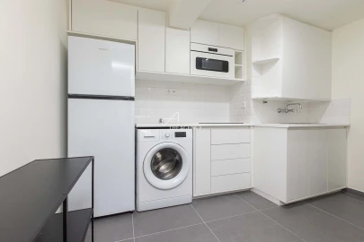 Apartamento T1 para Venda em Santa Maria Maior
