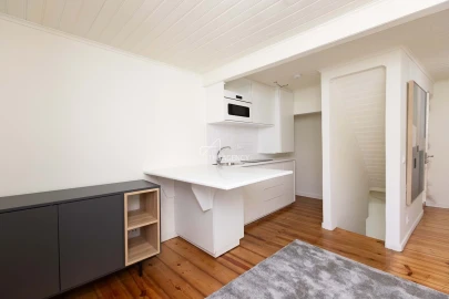 Apartamento T1 para Venda em Santa Maria Maior