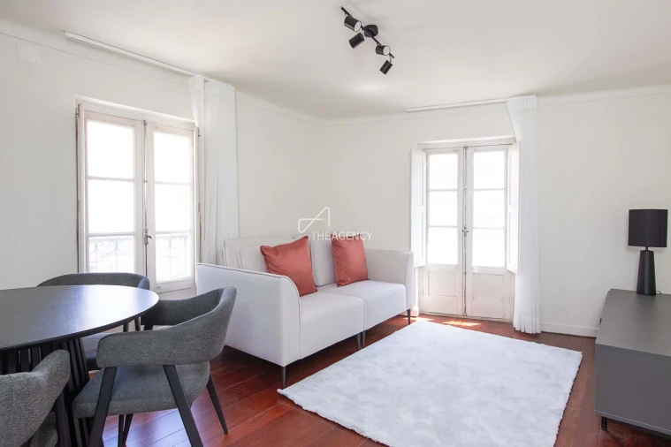 Apartamento T1 para Venda em Santa Maria Maior Foto 10