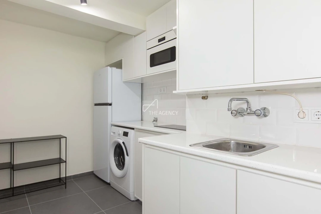 Apartamento T1 para Venda em Santa Maria Maior Foto 17