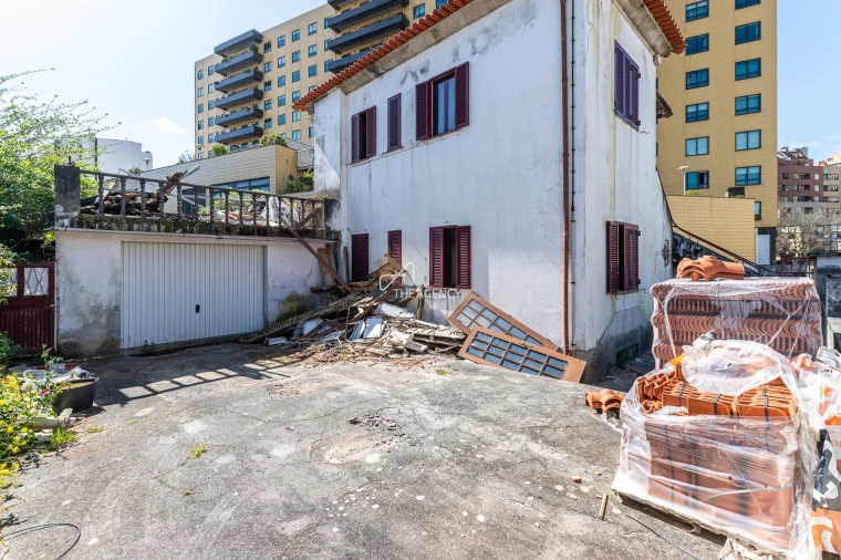 Moradia T6 para Venda em Santa Marinha e São Pedro da Afurada Foto 7