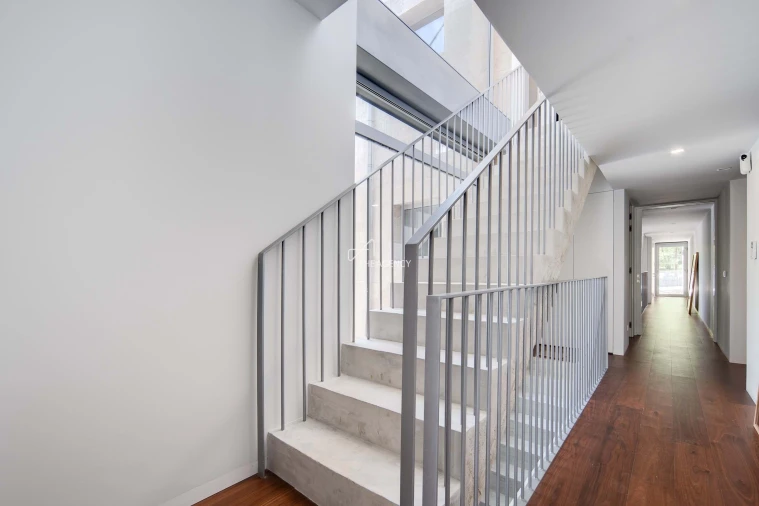 Moradia T4 para Venda em Agualva e Mira-Sintra Foto 93