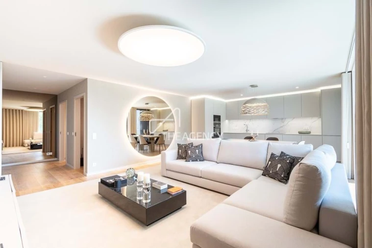 Apartamento T4 para Venda em Santa Marinha Foto 3