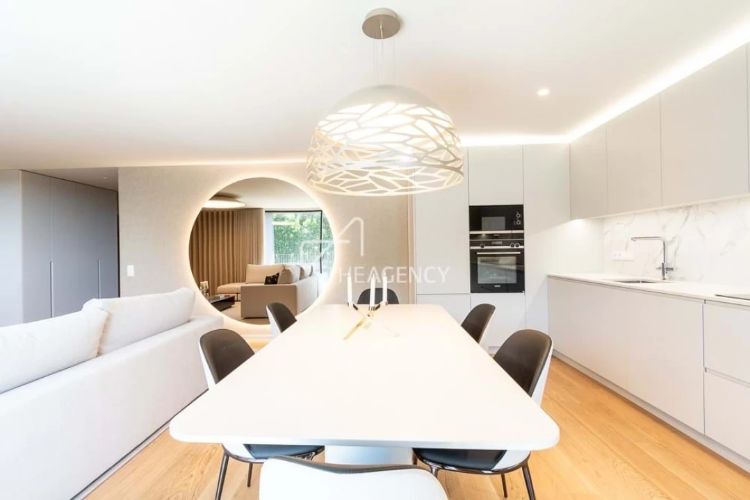 Apartamento T4 para Venda em Santa Marinha Foto 5