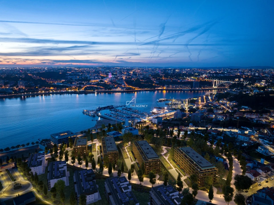 Apartamento T4 para Venda em Santa Marinha Foto 15