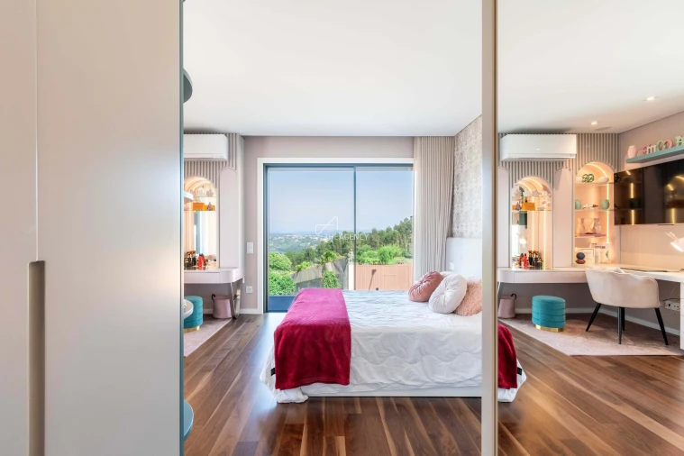 Moradia T5 para Venda em Santa Marinha e São Pedro da Afurada Foto 27