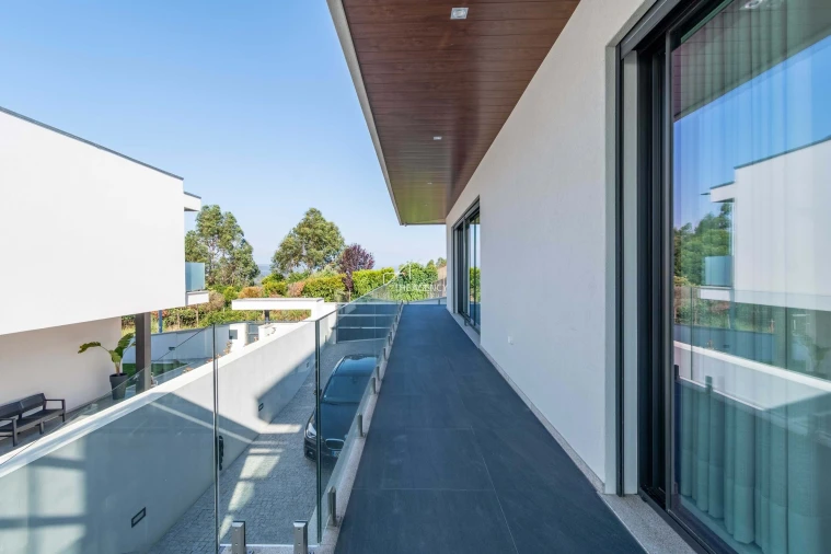 Moradia T5 para Venda em Santa Marinha e São Pedro da Afurada Foto 39