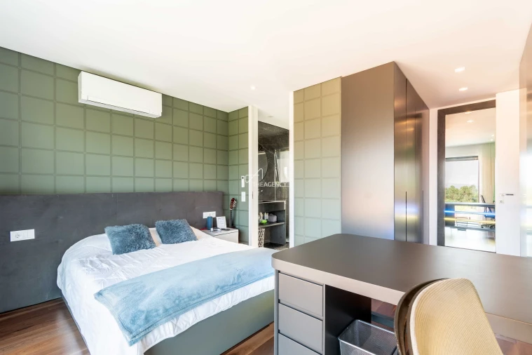 Moradia T5 para Venda em Santa Marinha e São Pedro da Afurada Foto 31