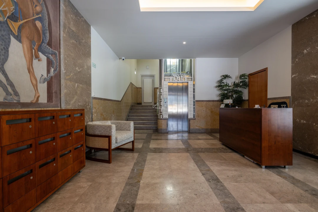 Apartamento T1 para Venda em Santo António Foto 17