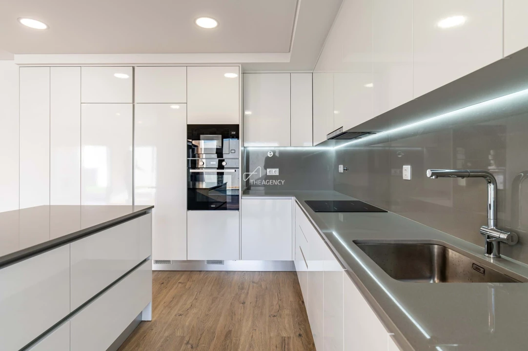 Moradia T4 para Venda em Azeitão (São Lourenço e São Simão) Foto 6