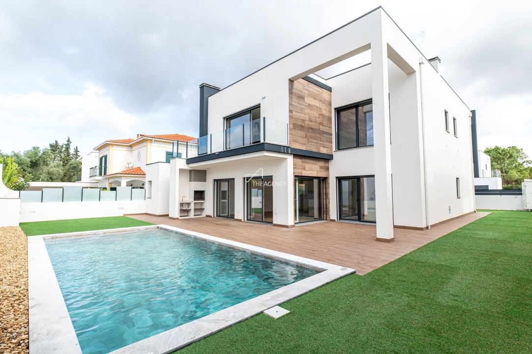 Moradia T4 para Venda em Azeitão (São Lourenço e São Simão) Foto 1