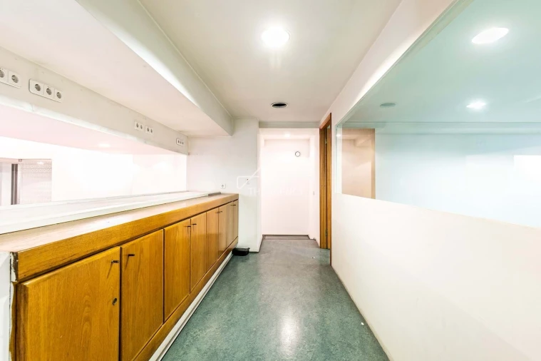 Armazém para Venda em Santo António Foto 12