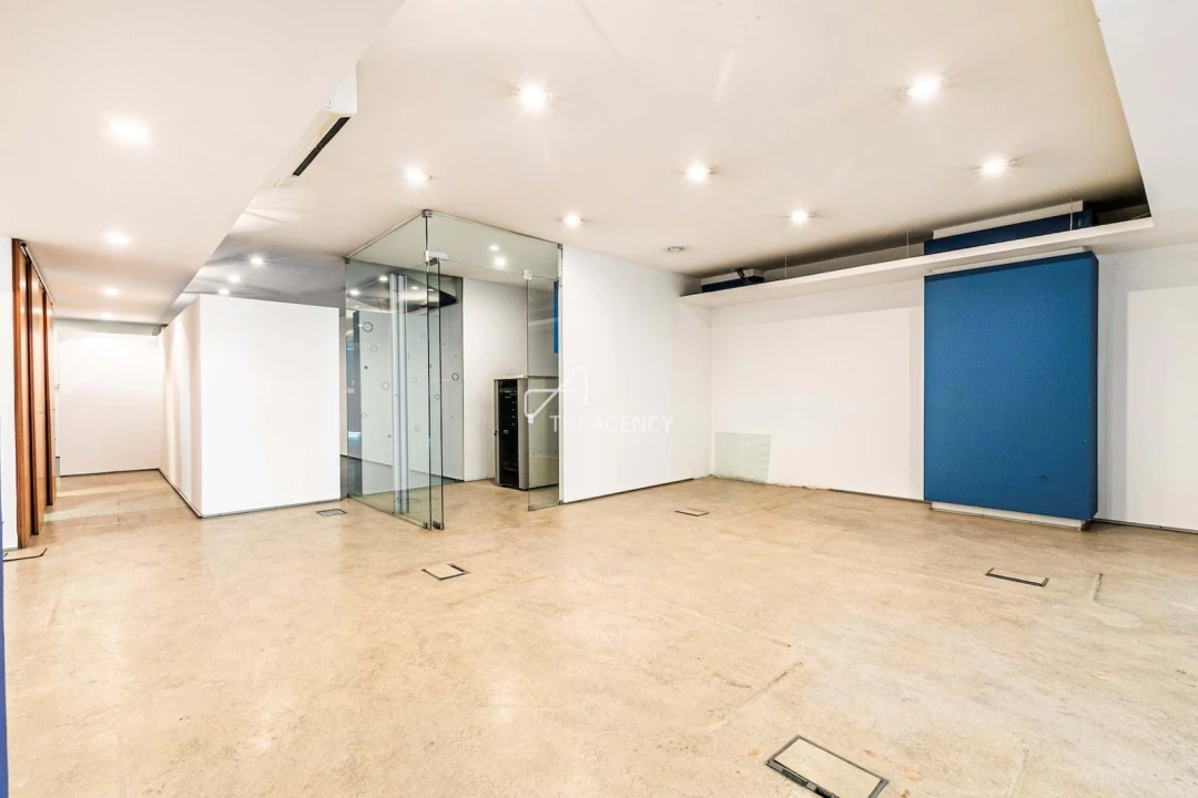 Armazém para Venda em Santo António Foto 4