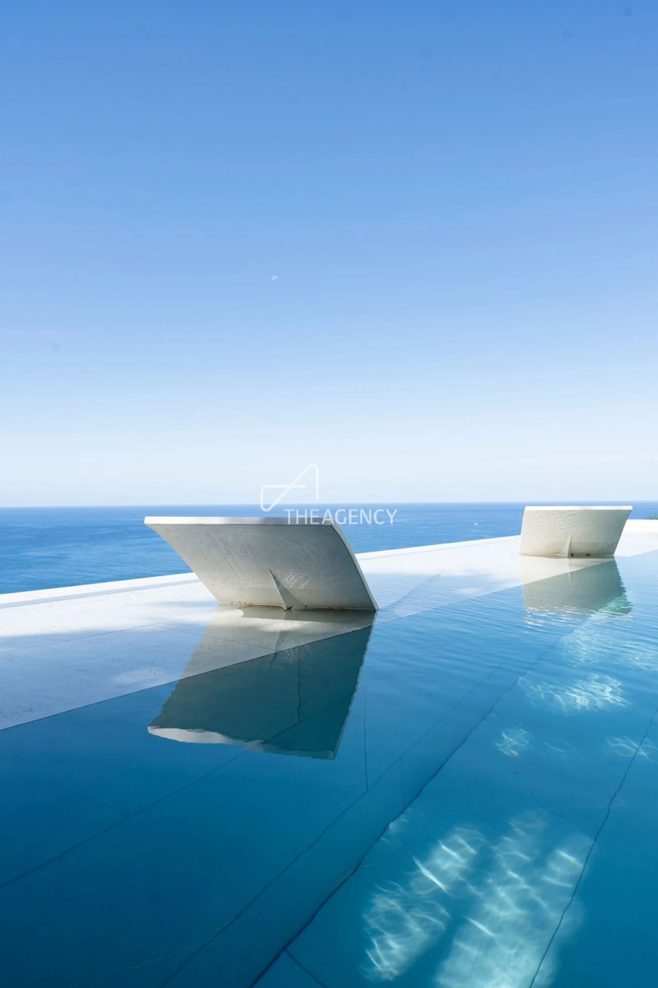 Apartamento T4 para Venda em Arco da Calheta Foto 7