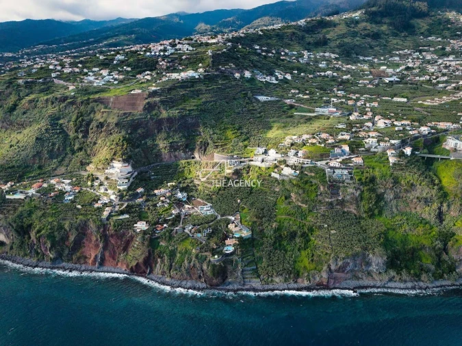 Apartamento T4 para Venda em Arco da Calheta Foto 61
