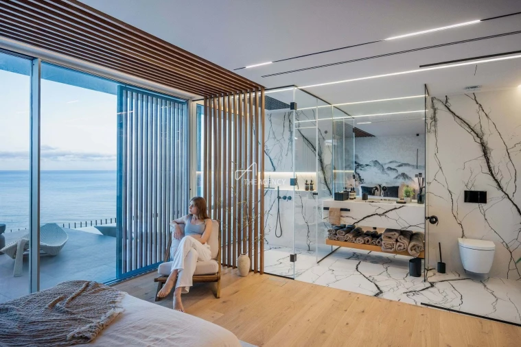 Apartamento T4 para Venda em Arco da Calheta Foto 13