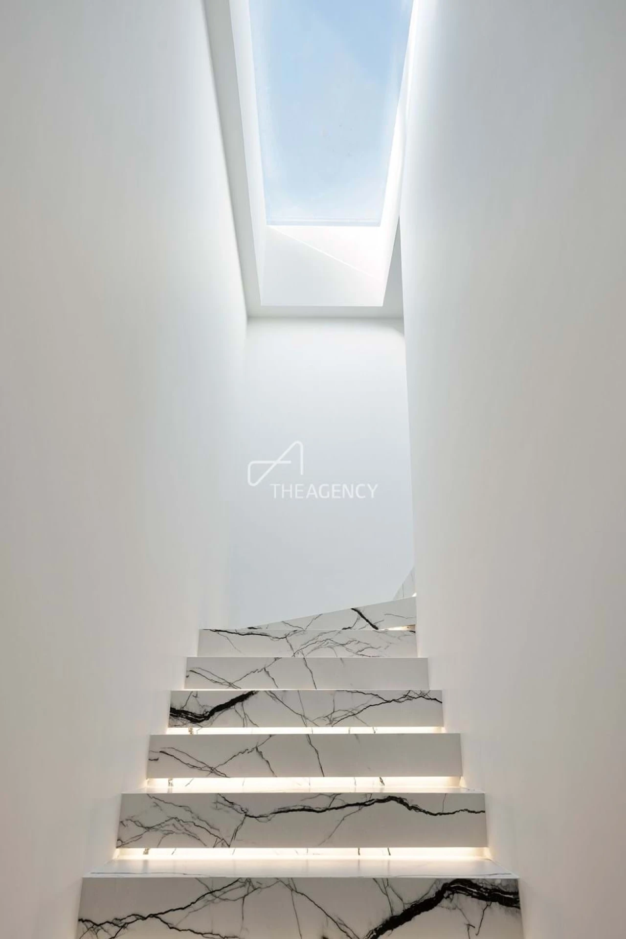 Apartamento T4 para Venda em Arco da Calheta Foto 59