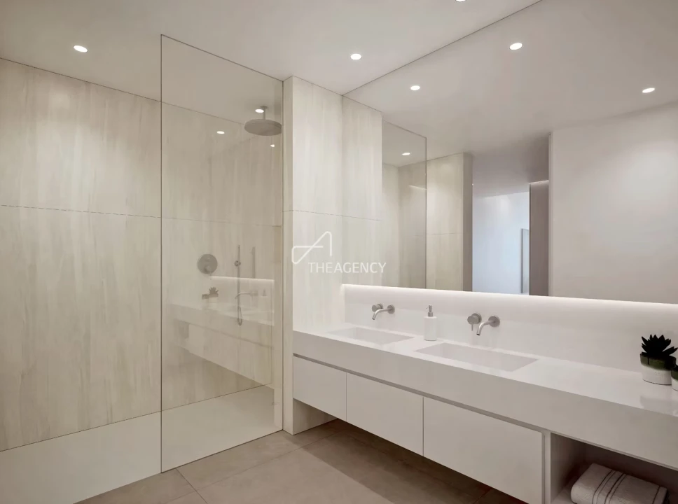 Moradia T4 para Venda em Lagos (São Sebastião e Santa Maria) Foto 10