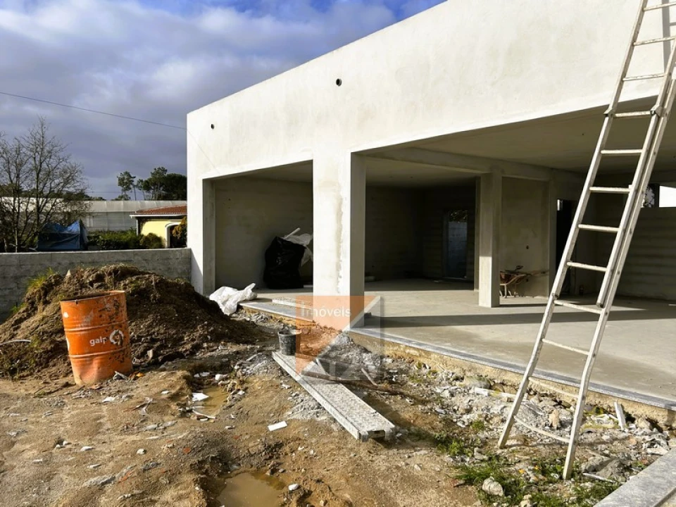 Moradia T3 para Venda em Souto da Carpalhosa e Ortigosa Foto 8