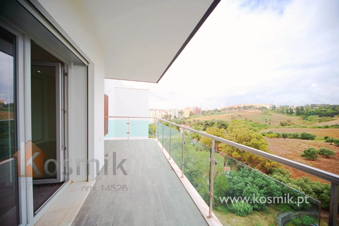 Apartamento T5 para Venda em Póvoa de Santo Adrião e Olival Basto Foto 18