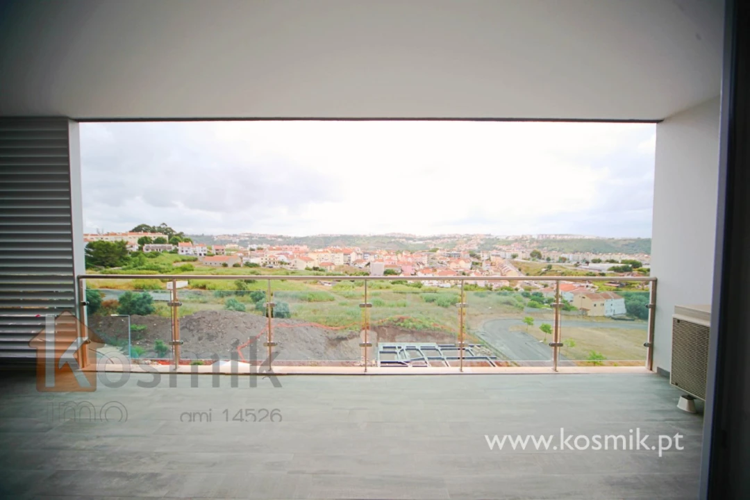 Apartamento T5 para Venda em Póvoa de Santo Adrião e Olival Basto Foto 25