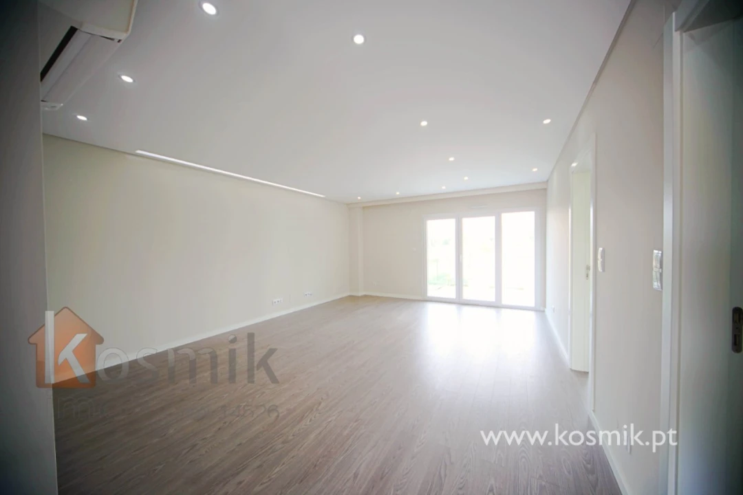 Apartamento T5 para Venda em Póvoa de Santo Adrião e Olival Basto Foto 26