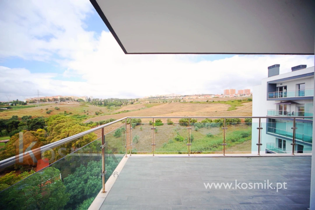 Apartamento T5 para Venda em Póvoa de Santo Adrião e Olival Basto Foto 29