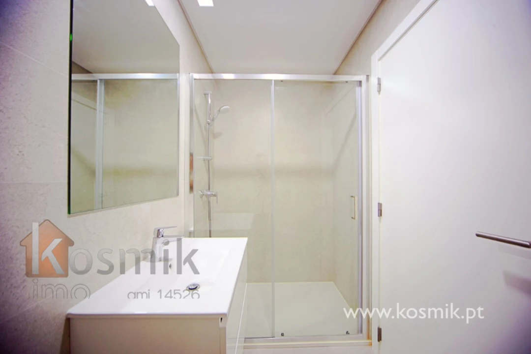 Apartamento T5 para Venda em Póvoa de Santo Adrião e Olival Basto Foto 45