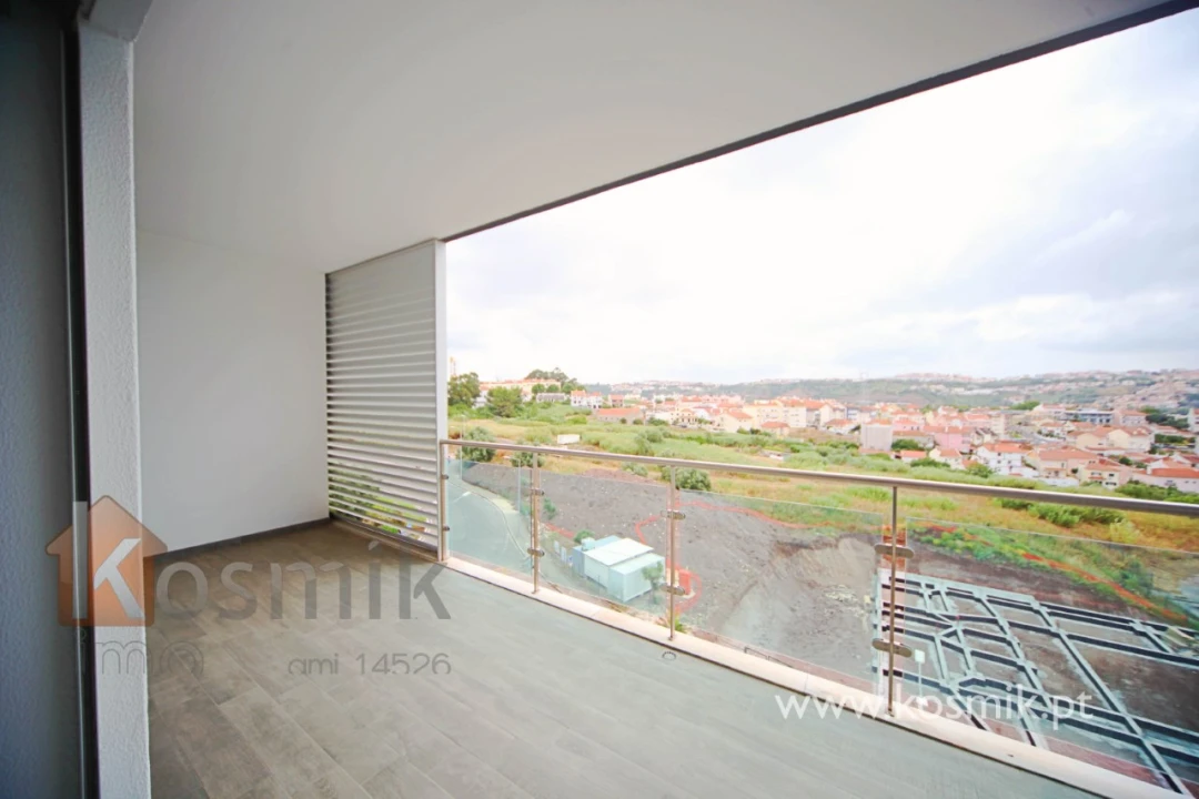 Apartamento T5 para Venda em Póvoa de Santo Adrião e Olival Basto Foto 63