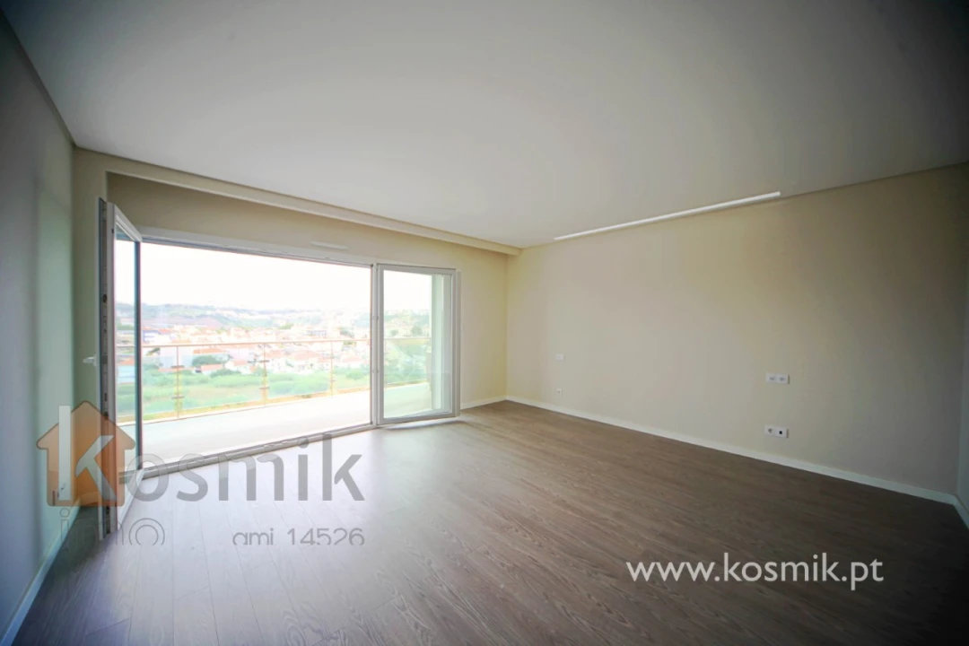 Apartamento T5 para Venda em Póvoa de Santo Adrião e Olival Basto Foto 55