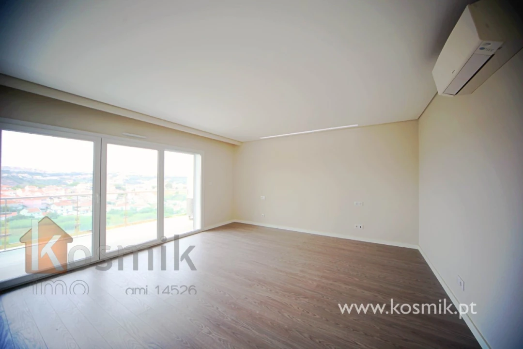 Apartamento T5 para Venda em Póvoa de Santo Adrião e Olival Basto Foto 50