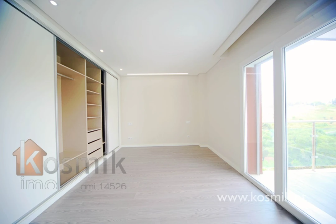 Apartamento T5 para Venda em Póvoa de Santo Adrião e Olival Basto Foto 66