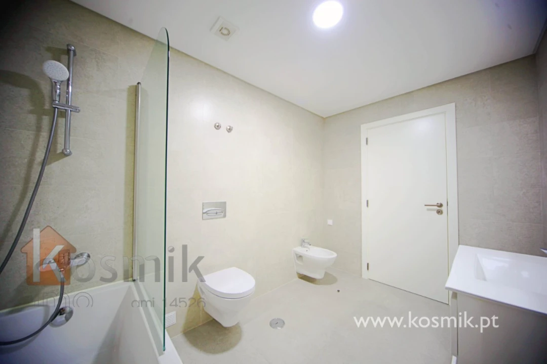 Apartamento T5 para Venda em Póvoa de Santo Adrião e Olival Basto Foto 74