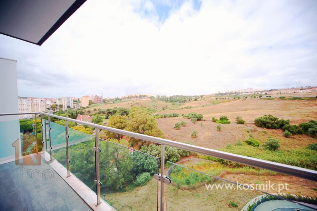 Apartamento T5 para Venda em Póvoa de Santo Adrião e Olival Basto Foto 76