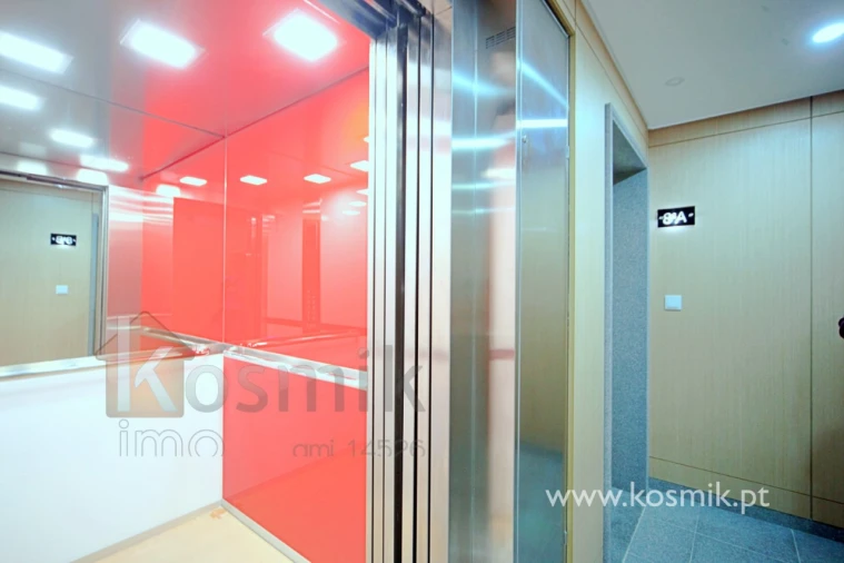 Apartamento T5 para Venda em Póvoa de Santo Adrião e Olival Basto Foto 79