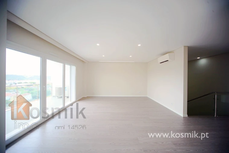 Apartamento T5 para Venda em Póvoa de Santo Adrião e Olival Basto Foto 20