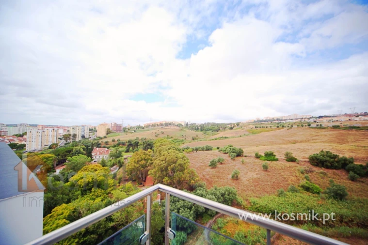Apartamento T5 para Venda em Póvoa de Santo Adrião e Olival Basto Foto 30