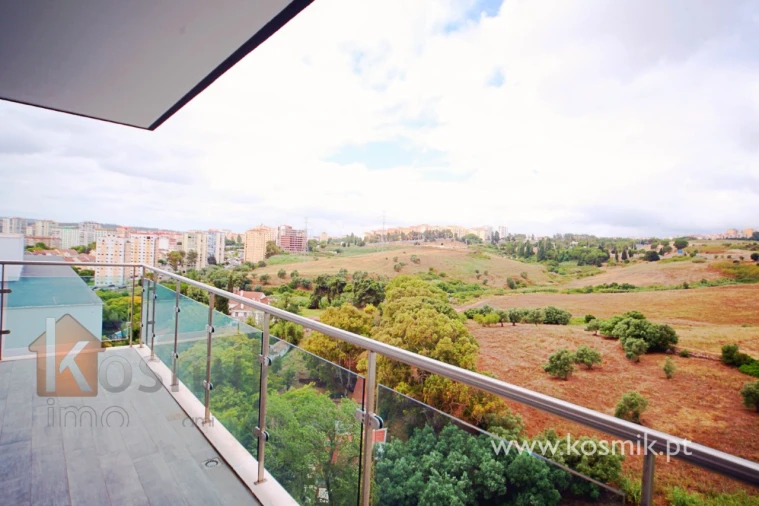 Apartamento T5 para Venda em Póvoa de Santo Adrião e Olival Basto Foto 32