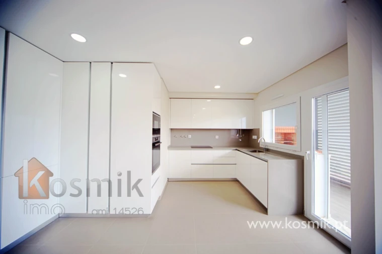 Apartamento T5 para Venda em Póvoa de Santo Adrião e Olival Basto Foto 34